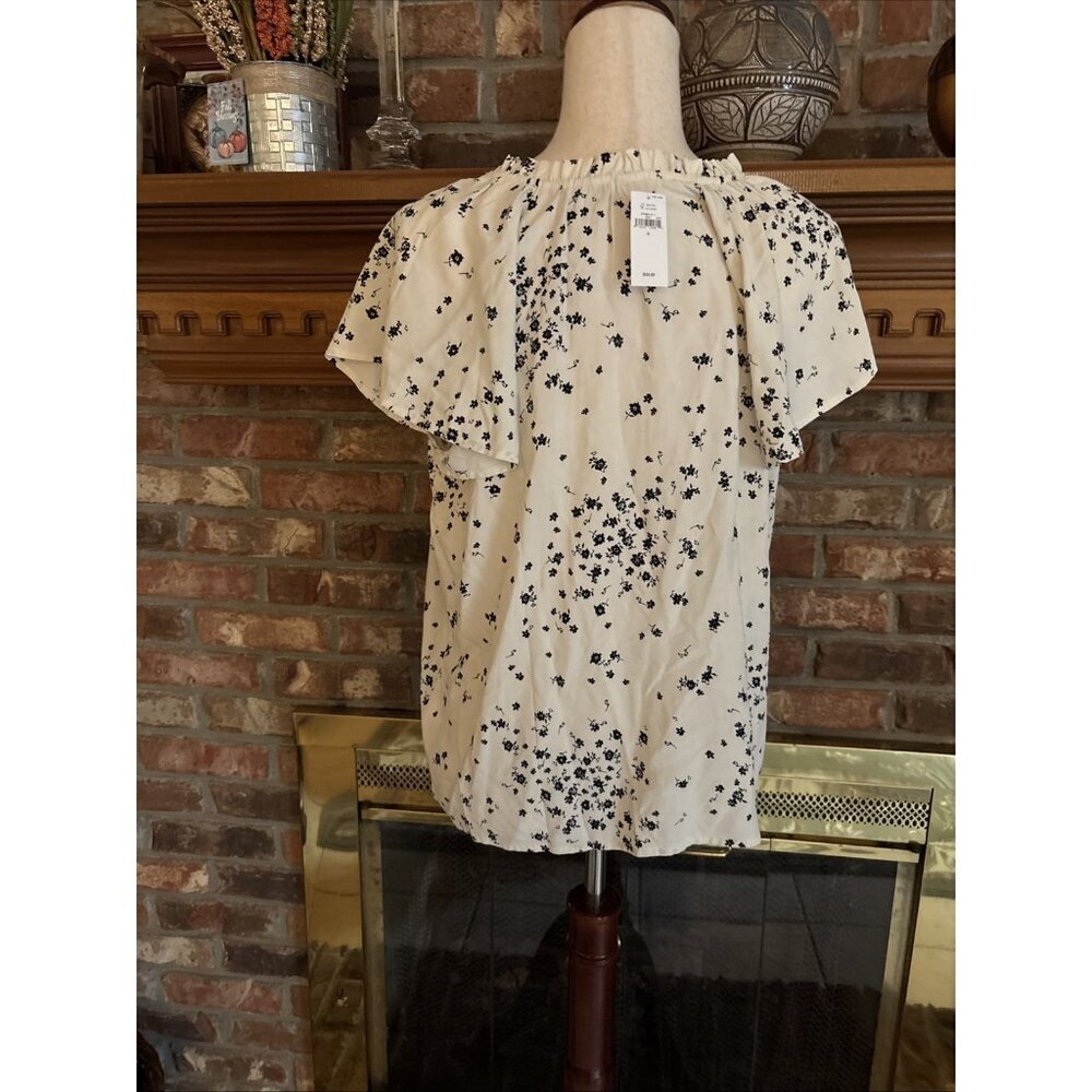 Gap Short Sleeve Blouse Off White Floral Size Small NWT - Picture 3 of 6